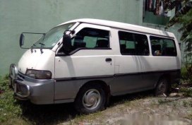 Selling White Hyundai Grace 1997 Manual Diesel at 92000 km 