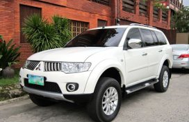 White 2012 Mitsubishi Montero Sport at 32500 km for sale 