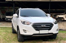 White Hyundai Tucson 2015 for sale in Manila 