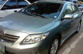 Selling Silver Toyota Corolla Altis 2010 Automatic Gasoline at 67357 km