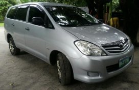 2011 Toyota Innova for sale in Floridablanca