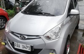Selling Silver Hyundai Eon 2016 Hatchback at 55000 km 