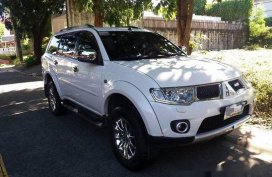 Selling White Mitsubishi Montero Sport 2012 at 99000 km