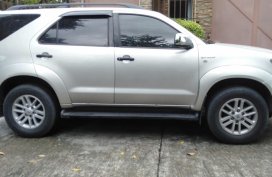 2nd Hand Toyota Fortuner 2006 Automatic Gasoline for sale in Manila 