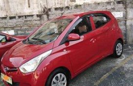 Red Hyundai Eon 2017 at 16000 km for sale