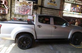 Used Isuzu D-Max 2015 at 14000 km for sale in Manila