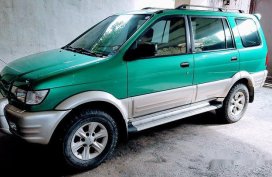 Green Isuzu Crosswind 2004 at 100000 km for sale