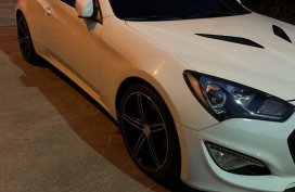2013 Hyundai Genesis for sale in Quezon City