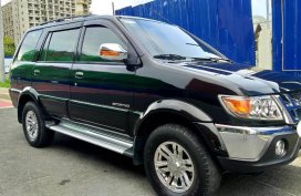Used Isuzu Crosswind 2010 for sale in Parañaque