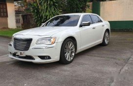 White Chrysler 300c 2014 Automatic Gasoline for sale 