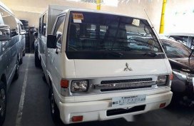 Sell White 2017 Mitsubishi L300 Manual Diesel at 34519 km 