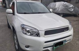 White Toyota Rav4 2008 at 146000 km for sale