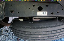 Selling 2017 Isuzu Elf in Quezon City 