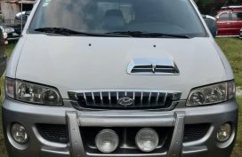 Selling Hyundai Starex 2001 Van in Malabon 