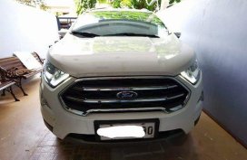 Selling White Ford Ecosport 2019 at 8000 km