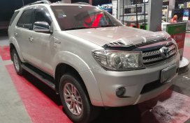 Toyota Fortuner G 2010 Automatic