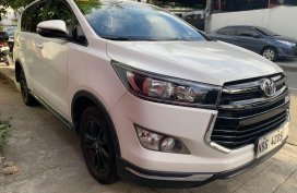 White Toyota Innova 2019 for sale in Quezon City 