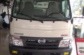 Selling 2019 Hyundai H-100 in Pasig 