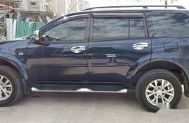 Blue Mitsubishi Montero Sport 2014 at 40000 km for sale 