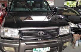 Sell Black 2000 Toyota Land Cruiser at 93000 km 