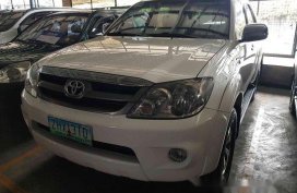 White Toyota Fortuner 2007 for sale in Marikina