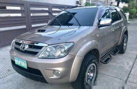 Selling Silver Toyota Fortuner 2007 at 85000 km