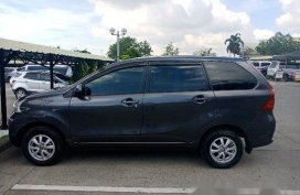 Selling Silver Toyota Avanza 2017 in Davao City