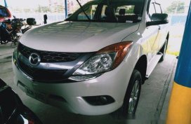 White Mazda Bt-50 2016 for sale in Quezon City 