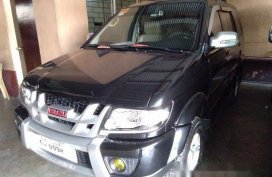 Black Isuzu Crosswind 2017 for sale in Makati 