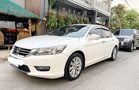 Pearlwhite Honda Accord 2014 for sale in Bacoor