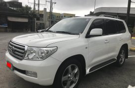 Sell Pearlwhite 2012 Toyota Land Cruiser in Manila