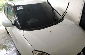 Selling Suzuki Swift 2010 in Guiguinto