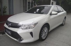 Pearl White Toyota Camry 2016 for sale in Manila