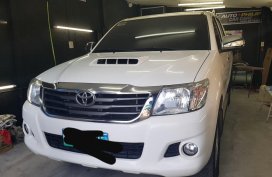Sell 2014 Toyota Hilux in Lemery