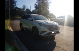 Selling Toyota Rush 2019 at 9400 km in Antipolo