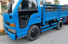 Sell 2000 Isuzu Elf in Manila