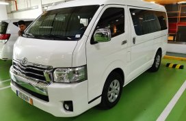 Toyota Super Grandia 2016 Monotone