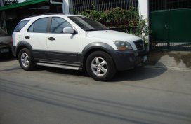 White Kia Sorento 2006 for sale in Las Pinas