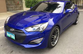 Sell Blue 2013 Hyundai Genesis in Pasig