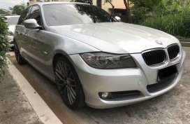 Pearlwhite Bmw 3-Series 2012 for sale in Automatic