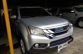 Sell Silver 2015 Isuzu Mu-X in Javier