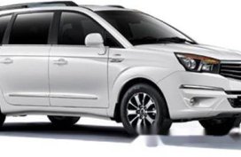 Selling White Ssangyong Rodius 2020 in Davao City