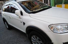 White Chevrolet Captiva 2010 for sale in Automatic