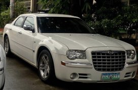 White Chrysler 300c 2012 for sale in Makati