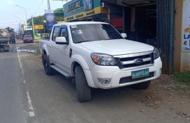 Selling White Ford Ranger 2010 in Manila