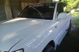 Selling White Toyota Land Cruiser 2001 in Angeles