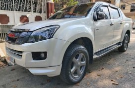 Pearl White Isuzu D-Max 2015 for sale in Pasig 