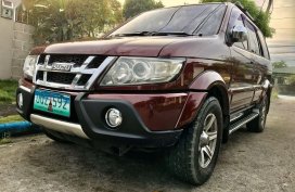 Selling Red Isuzu Crosswind 2013 in Meycauayan