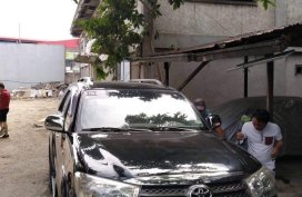 Black Toyota Fortuner 2011 for sale in Manila