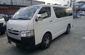Selling White Toyota Hiace 2016 in Manila